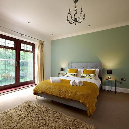 Spacious Home For Large Families And Contractors Wolverhampton Eksteriør bilde