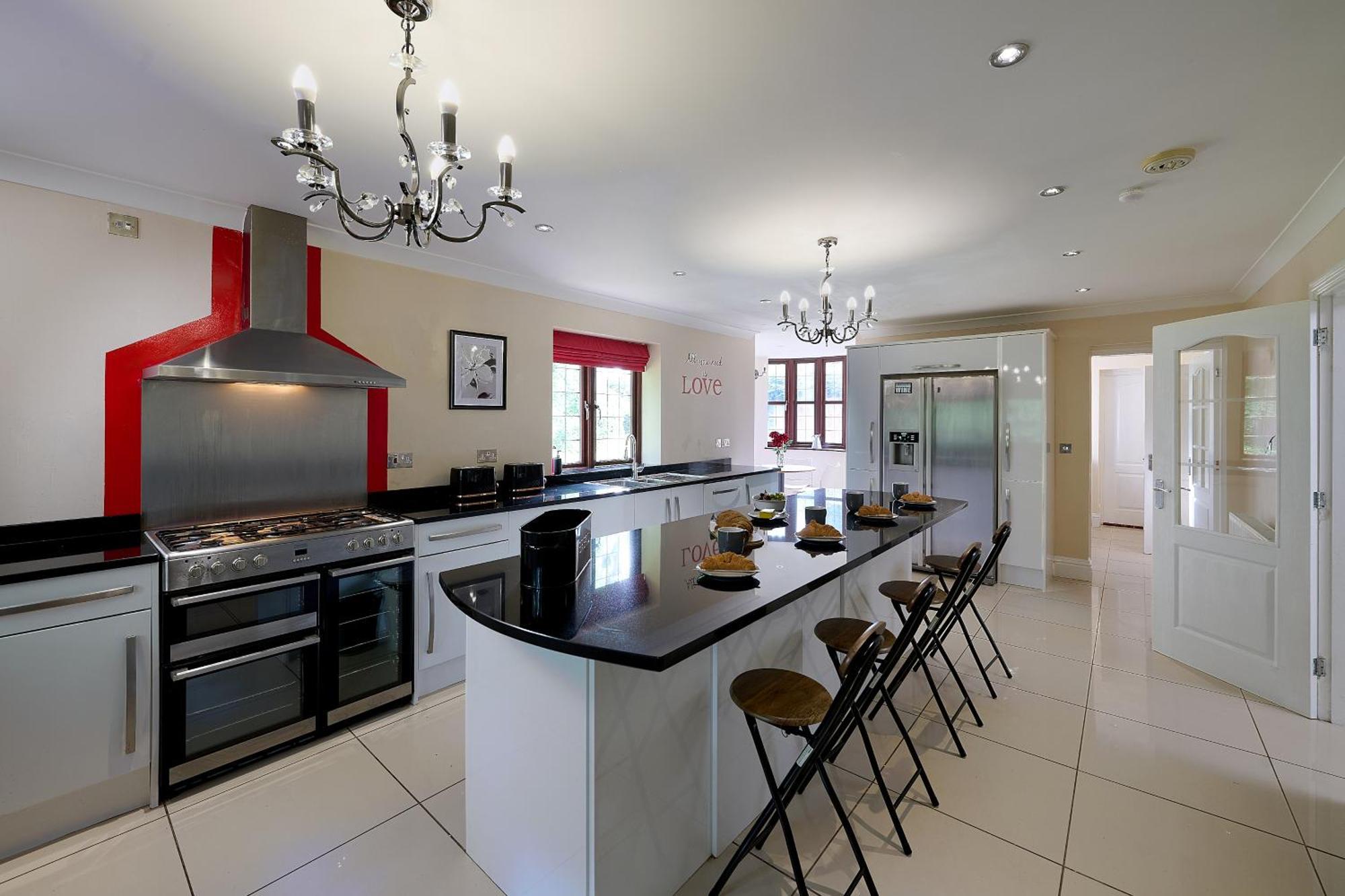 Spacious Home For Large Families And Contractors Wolverhampton Eksteriør bilde
