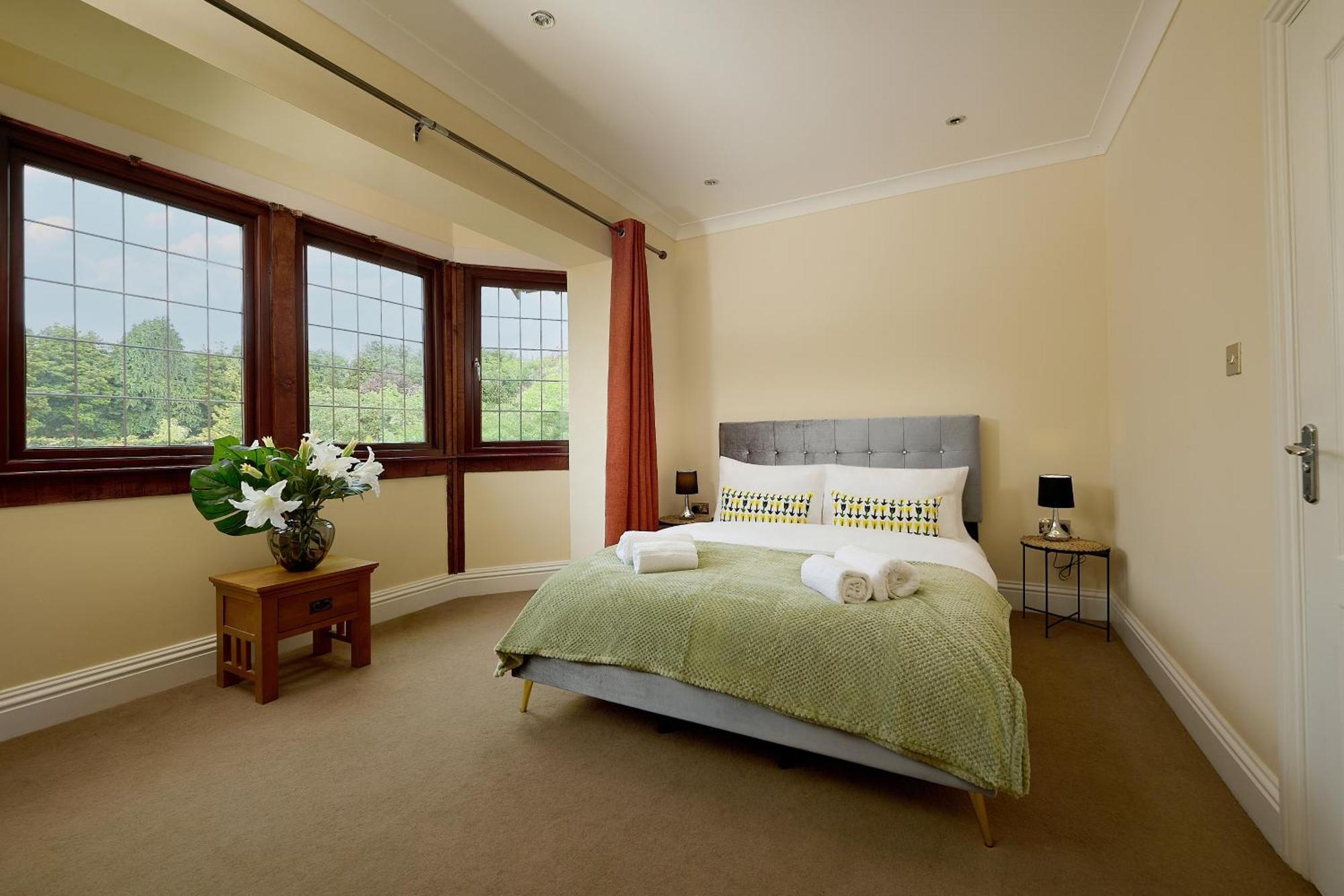 Spacious Home For Large Families And Contractors Wolverhampton Eksteriør bilde