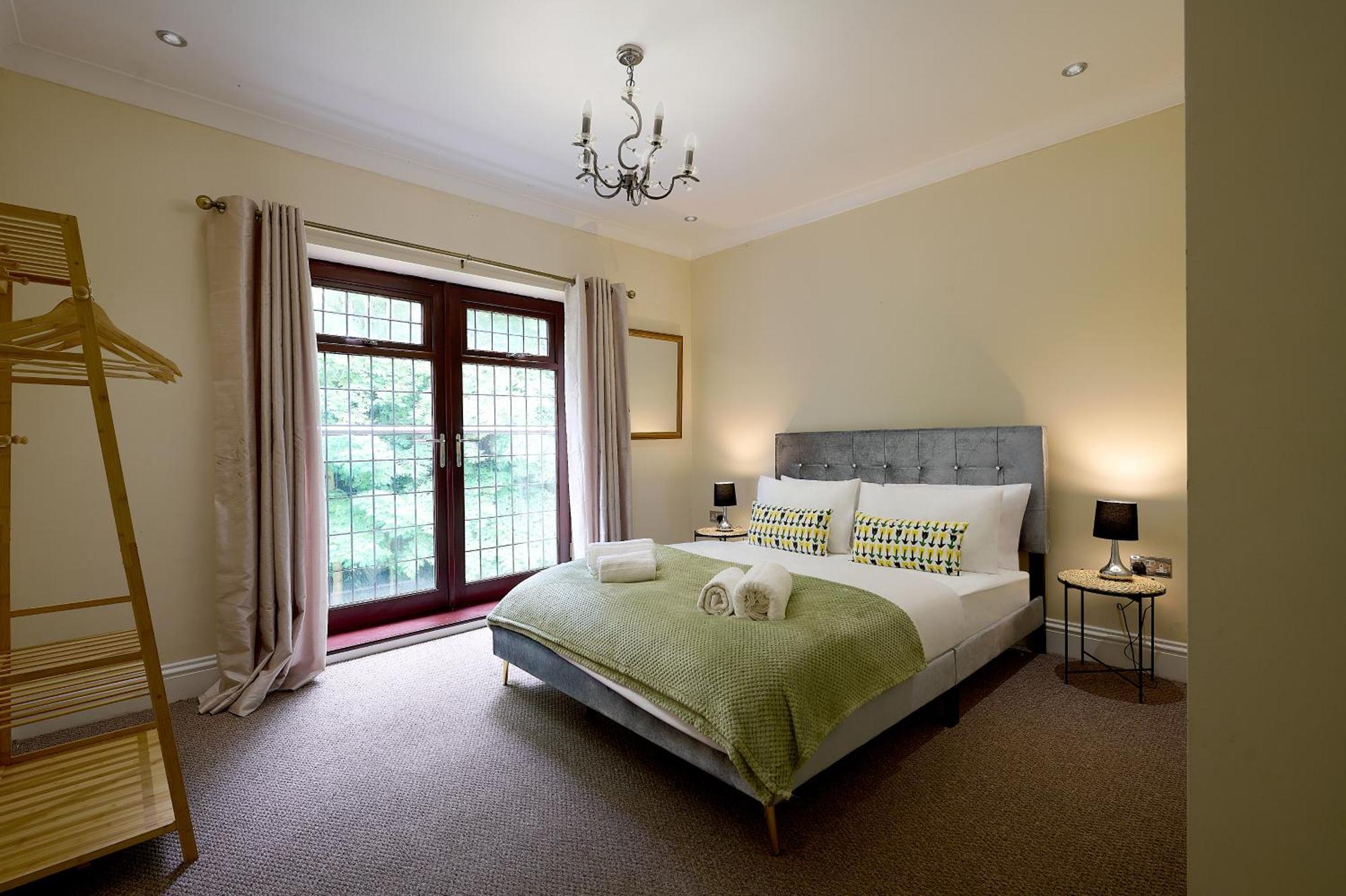 Spacious Home For Large Families And Contractors Wolverhampton Eksteriør bilde
