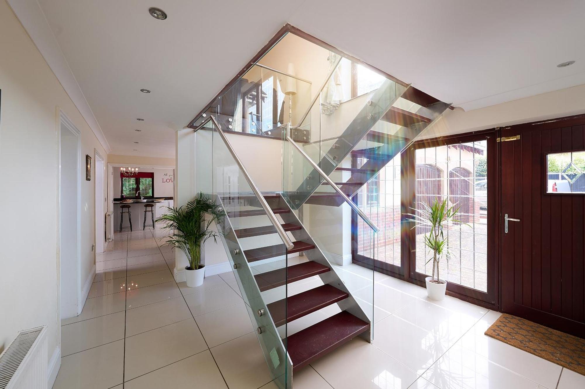Spacious Home For Large Families And Contractors Wolverhampton Eksteriør bilde