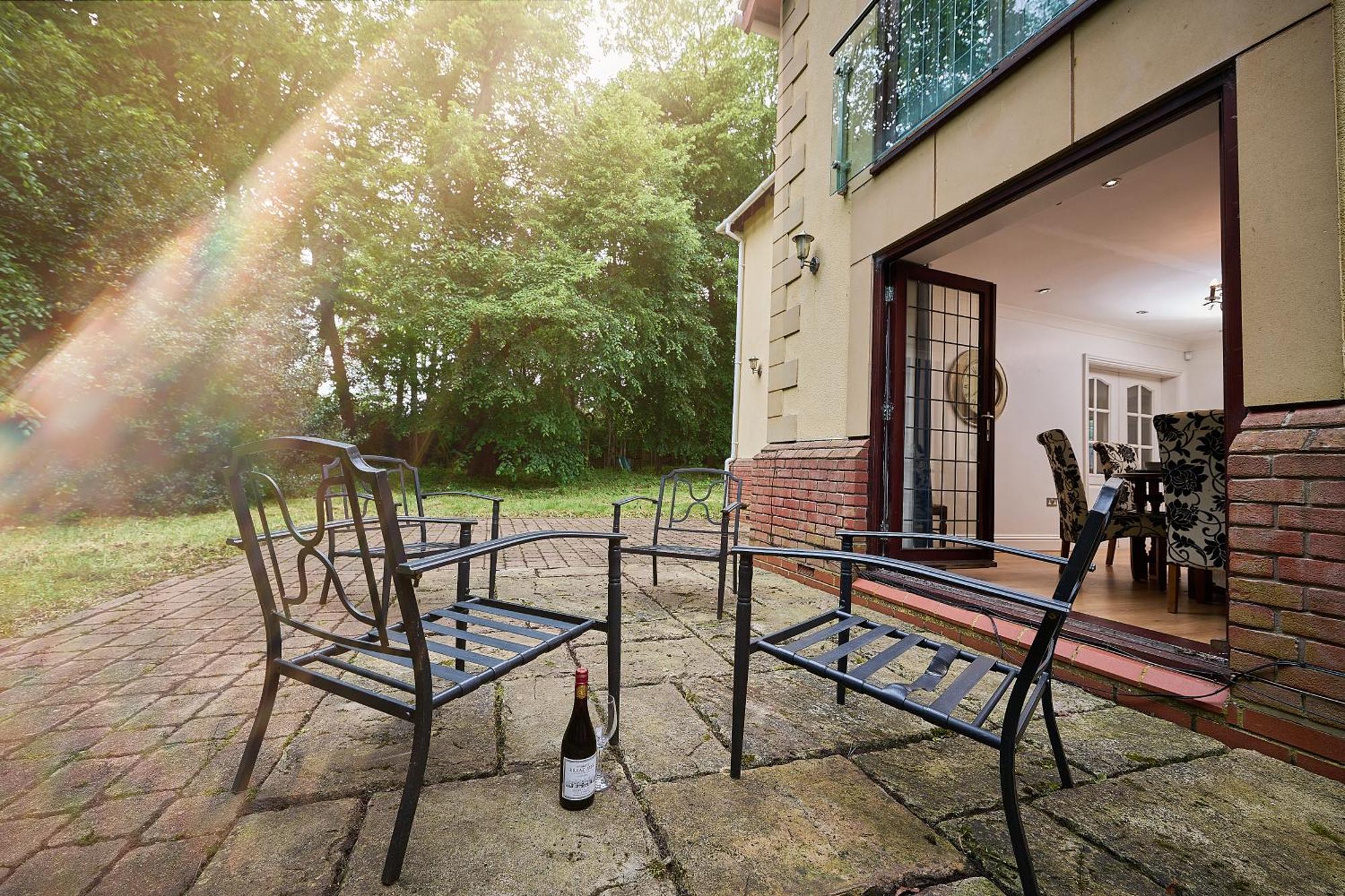 Spacious Home For Large Families And Contractors Wolverhampton Eksteriør bilde